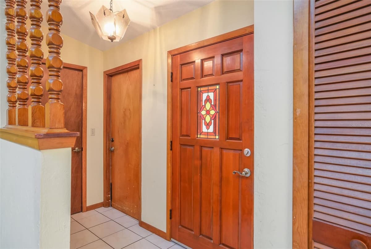229 GEORGETOWNE BOULEVARD — photo 4 of 29