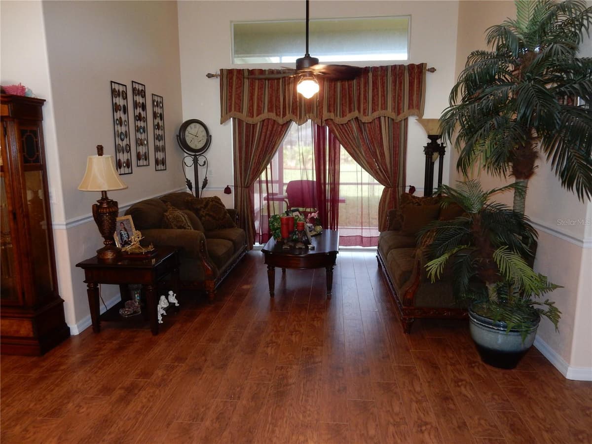 8430 ACORN BOULEVARD — photo 12 of 31