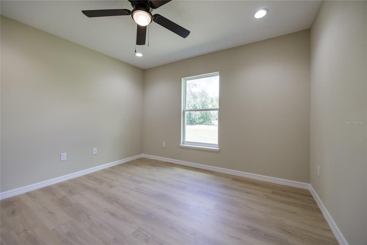 15241 COUNTRY CLUB DRIVE — photo 35 of 42