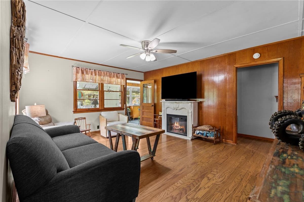 85276 HARTS ROAD — photo 4 of 74