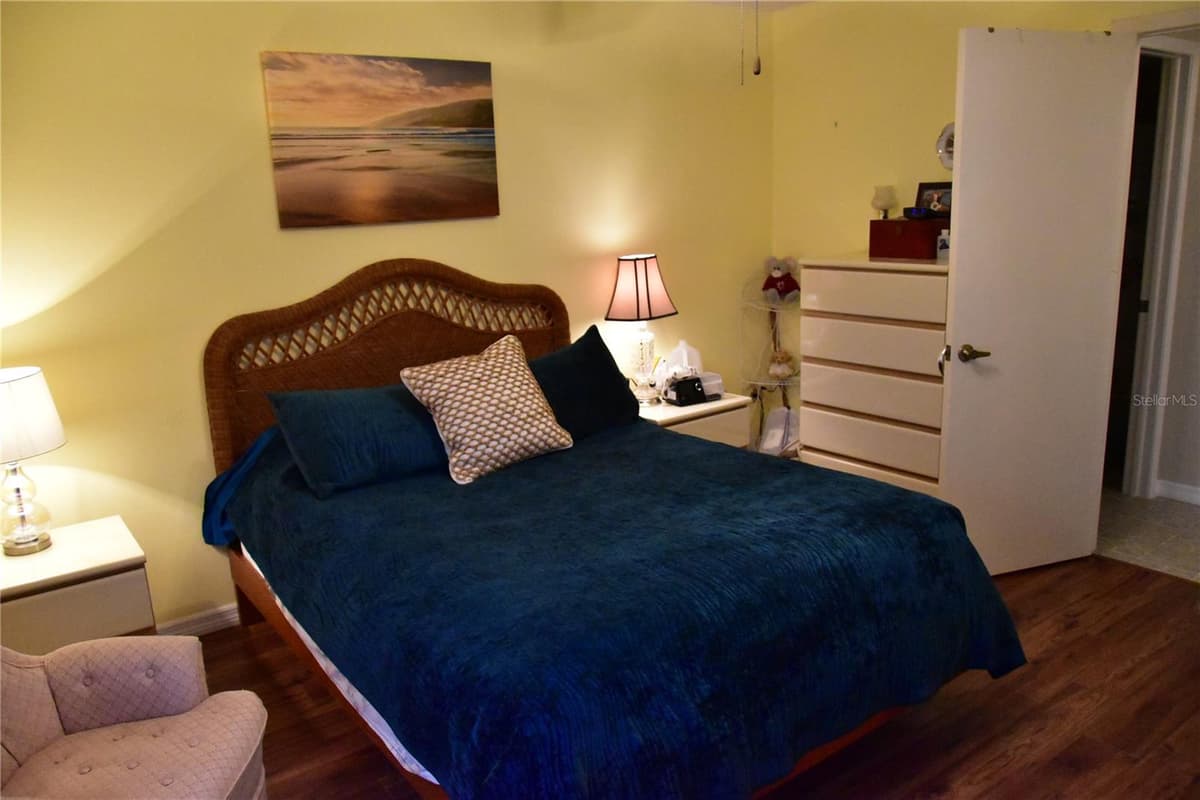 2243 WYNDAM DRIVE — photo 16 of 32