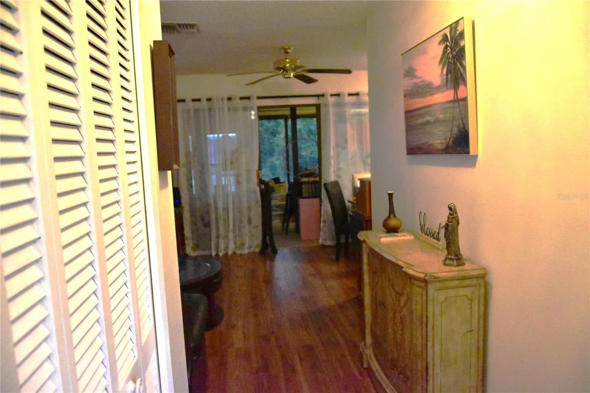 2243 WYNDAM DRIVE — photo 19 of 32