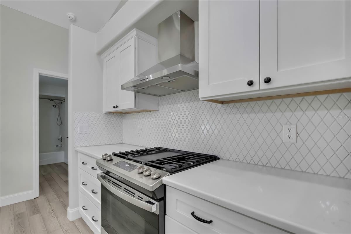 6164 SILVER PALM WAY — photo 10 of 51