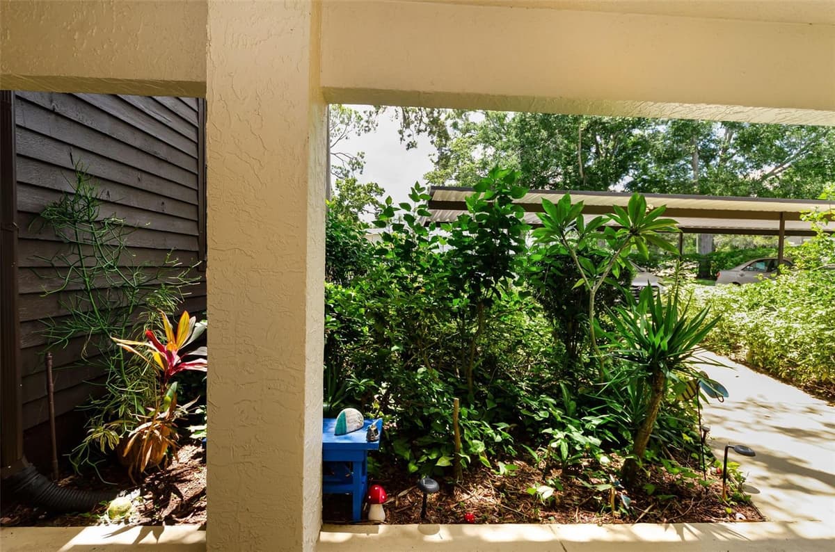 3610 MAGNOLIA RIDGE CIRCLE — photo 10 of 59
