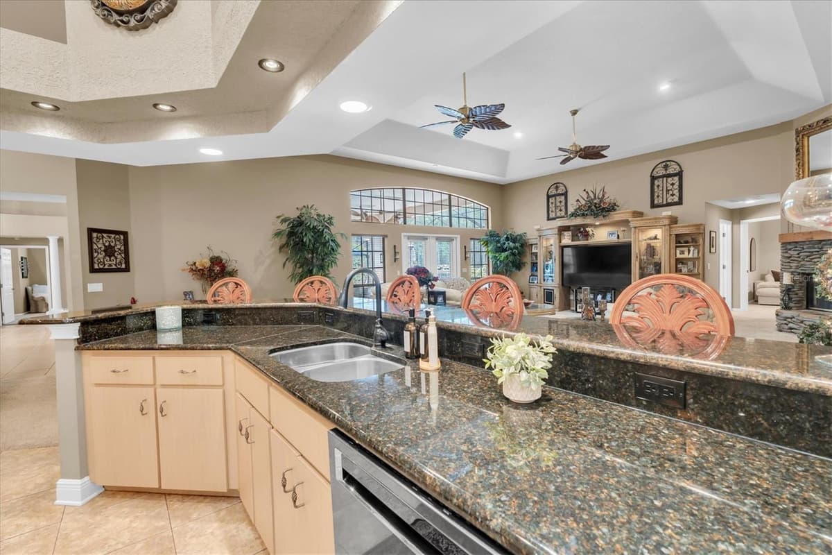5328 MACOSO COURT — photo 15 of 83