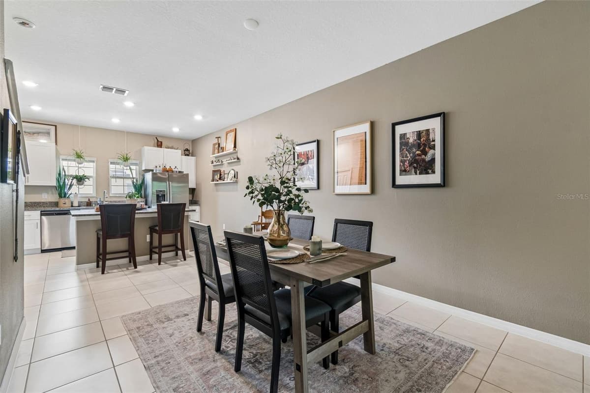 852 TENNYSON MILL CIRCLE — photo 4 of 39