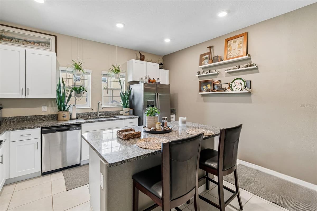852 TENNYSON MILL CIRCLE — photo 6 of 39