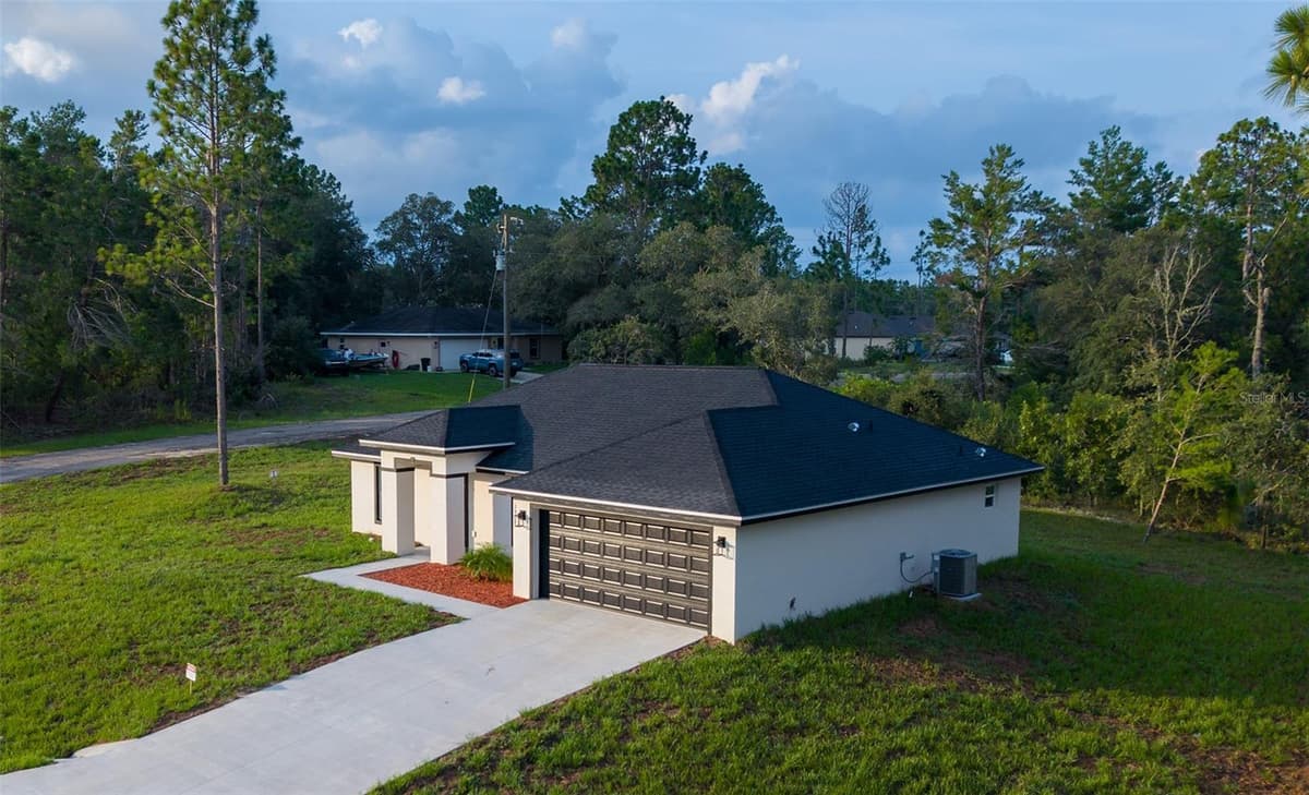2902 EDISON PLACE — photo 3 of 38