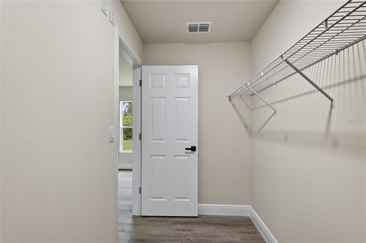 2902 EDISON PLACE — photo 18 of 38