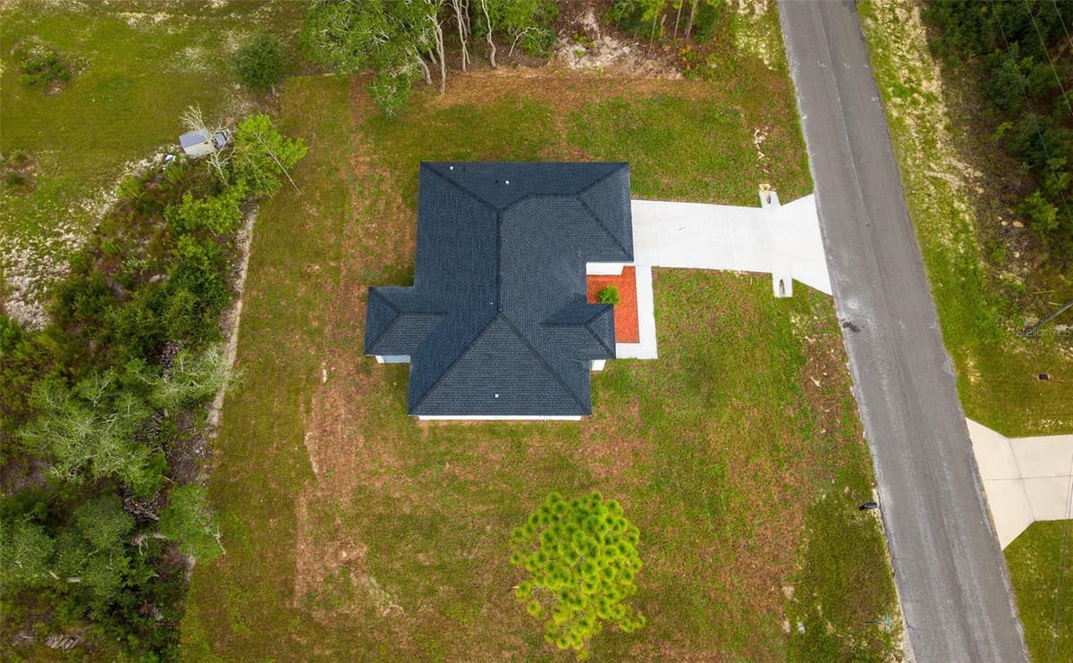 2902 EDISON PLACE — photo 36 of 38