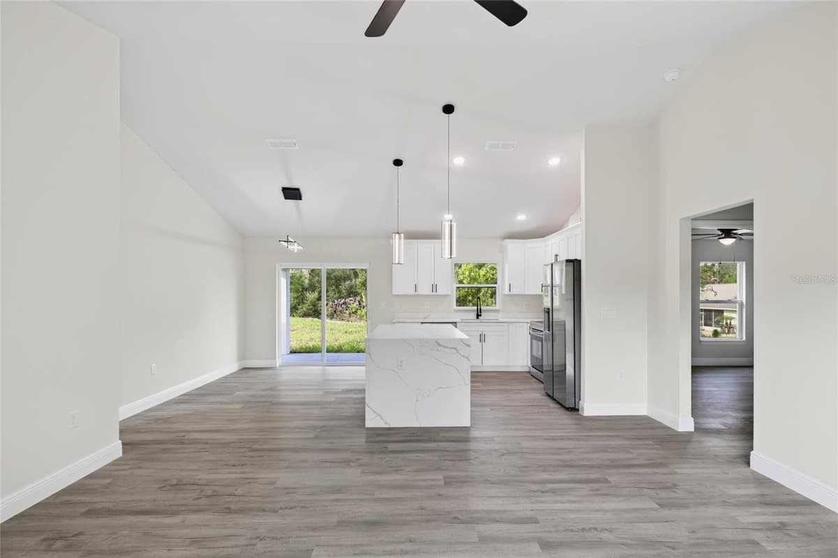 2902 EDISON PLACE — photo 16 of 38
