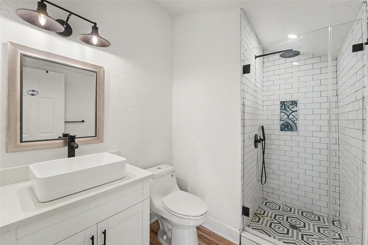 800 GENESEE STREET — photo 16 of 27