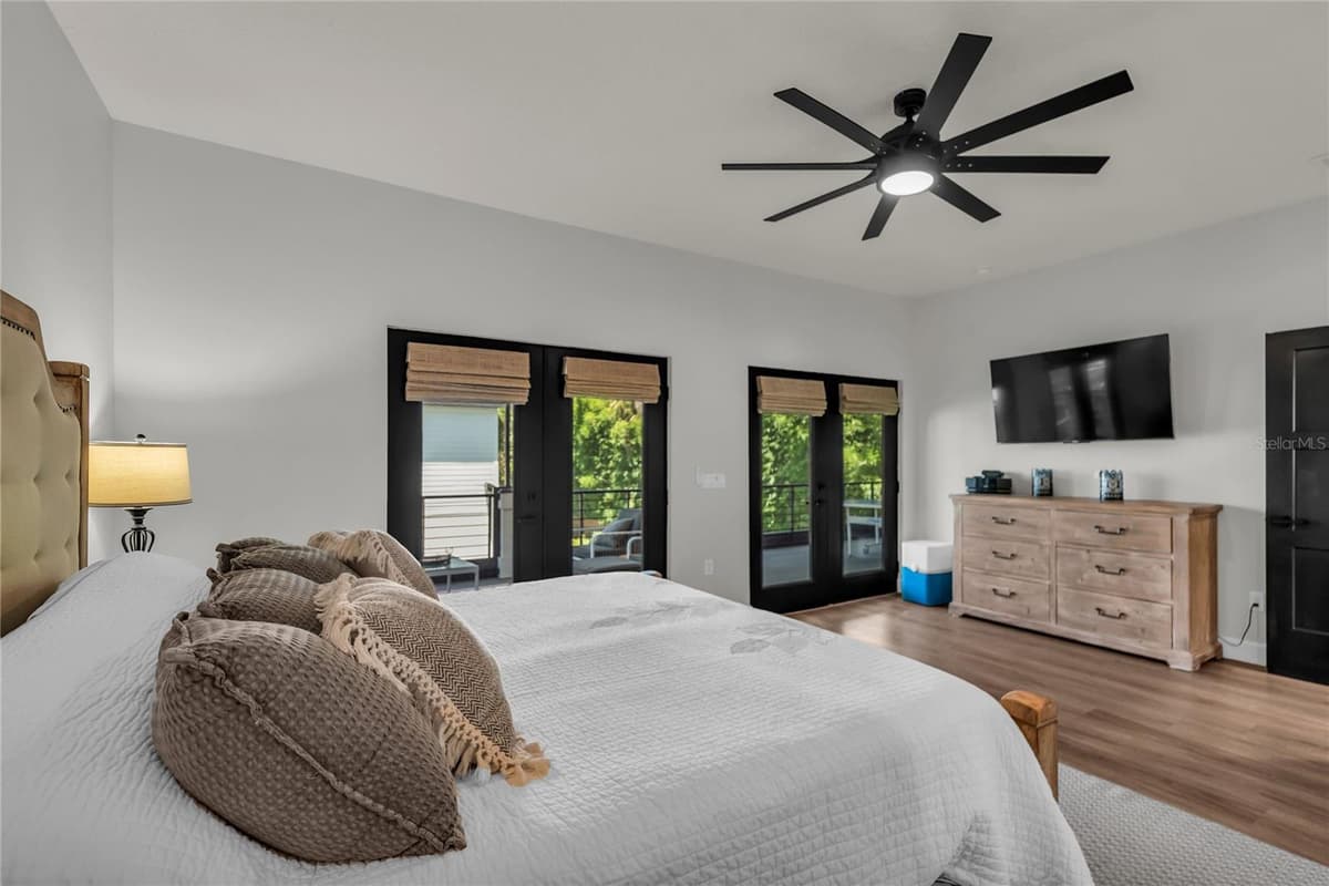 1200 EDWARDS LANE — photo 43 of 72