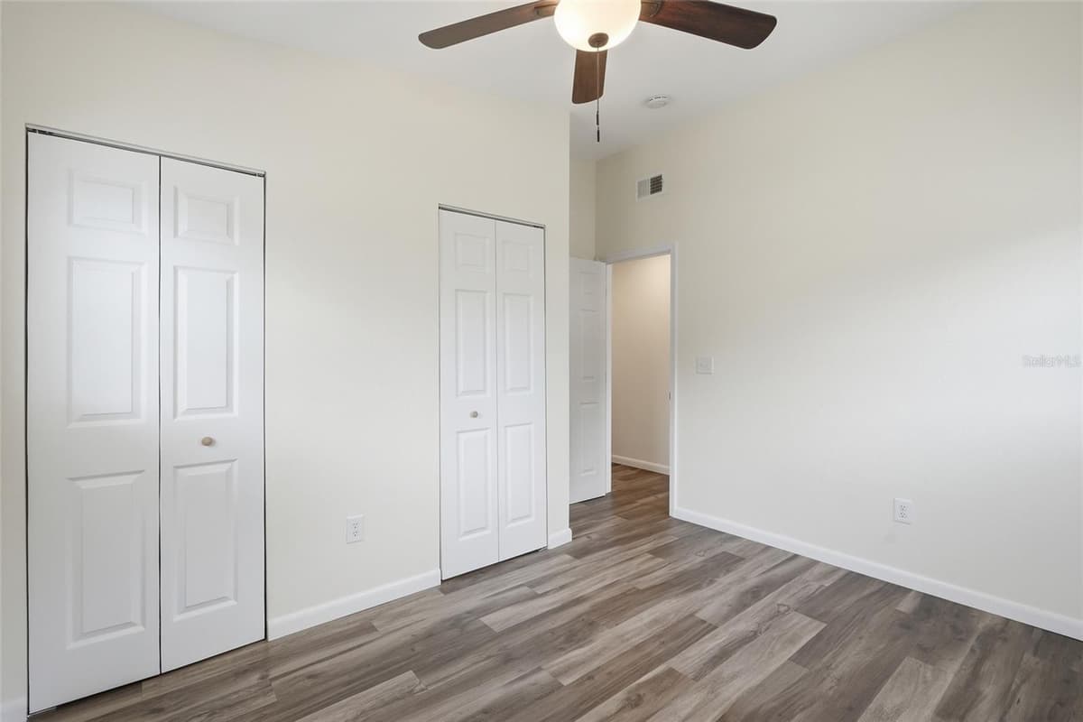 162 BRIDLE PATH — photo 17 of 36