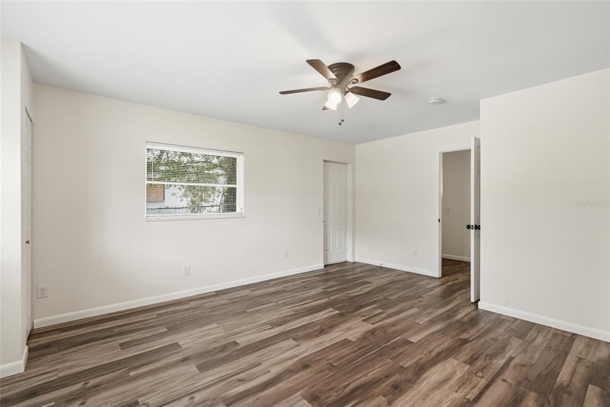 162 BRIDLE PATH — photo 13 of 36