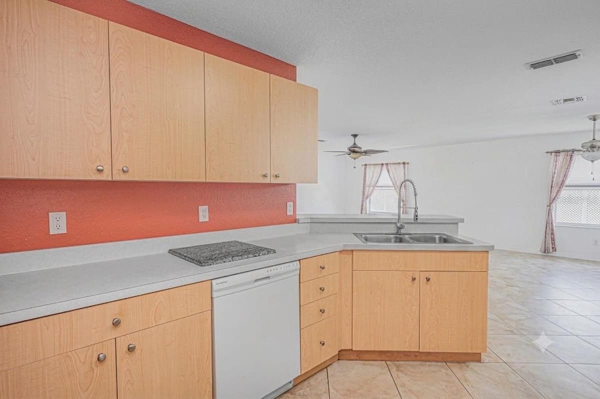 57 HUARTE WAY — photo 11 of 12