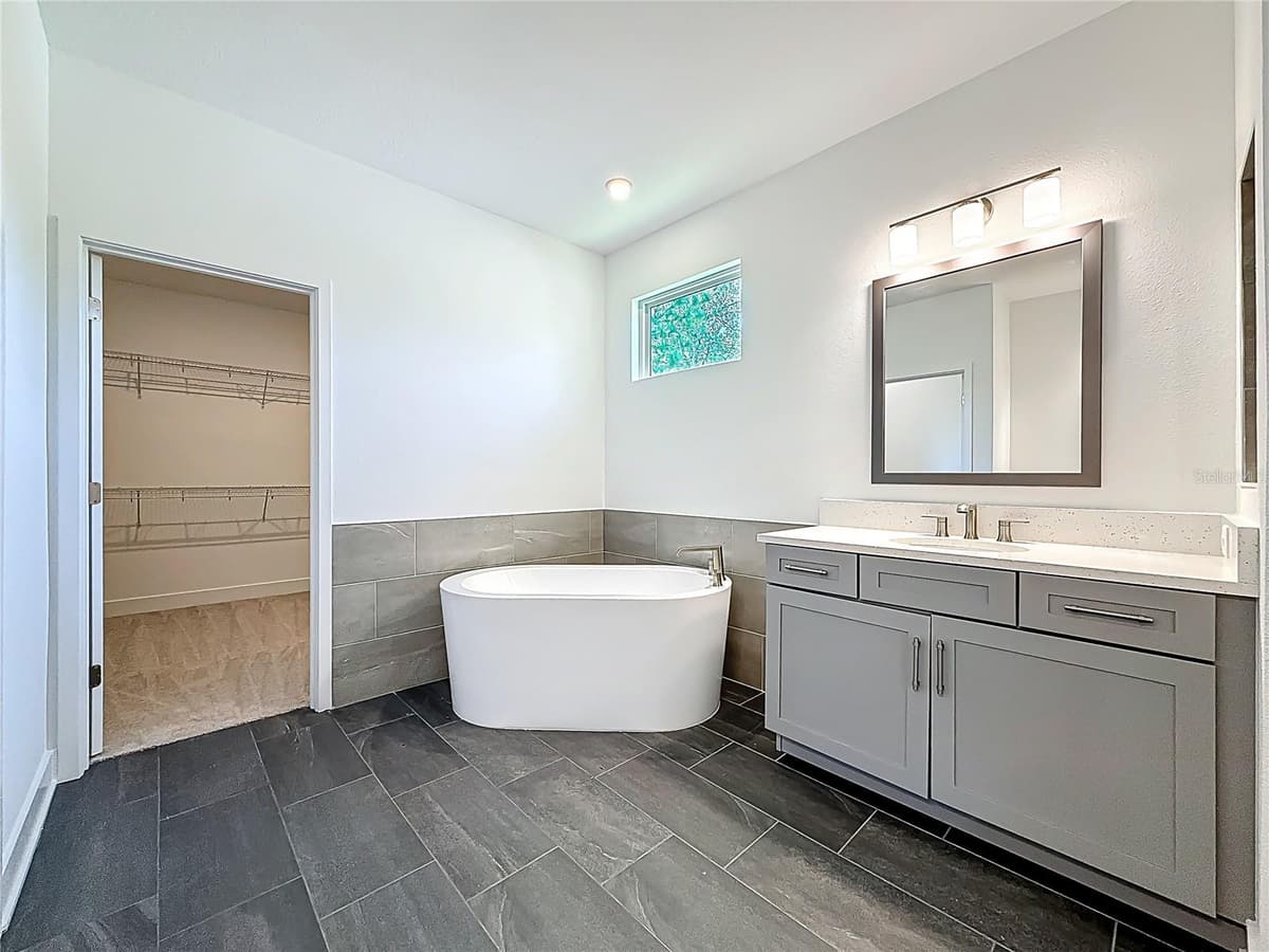 4732 WALLCRAFT AVENUE — photo 59 of 86