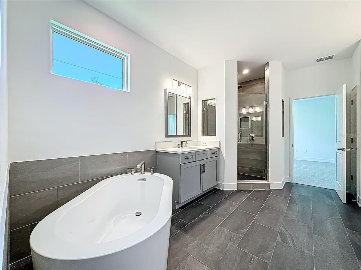 4732 WALLCRAFT AVENUE — photo 61 of 86
