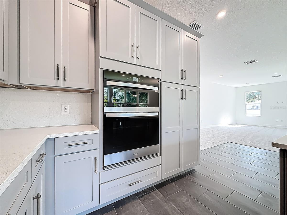 4732 WALLCRAFT AVENUE — photo 23 of 86