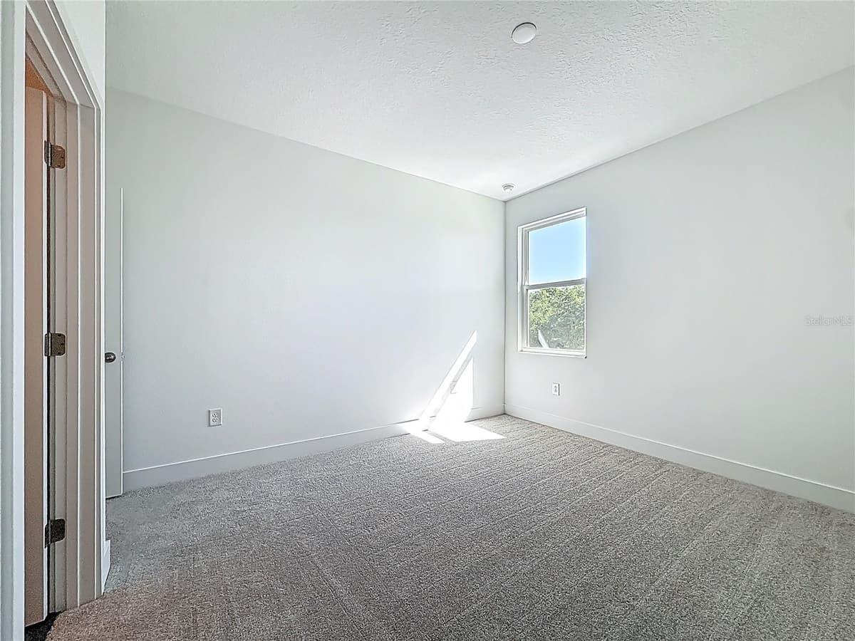 4732 WALLCRAFT AVENUE — photo 50 of 86