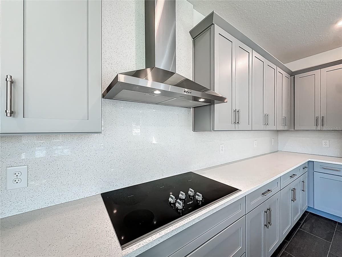 4732 WALLCRAFT AVENUE — photo 24 of 86