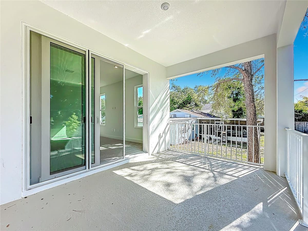 4732 WALLCRAFT AVENUE — photo 82 of 86