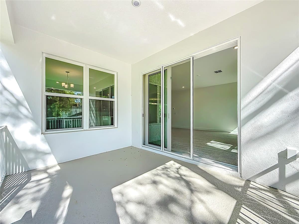 4732 WALLCRAFT AVENUE — photo 81 of 86
