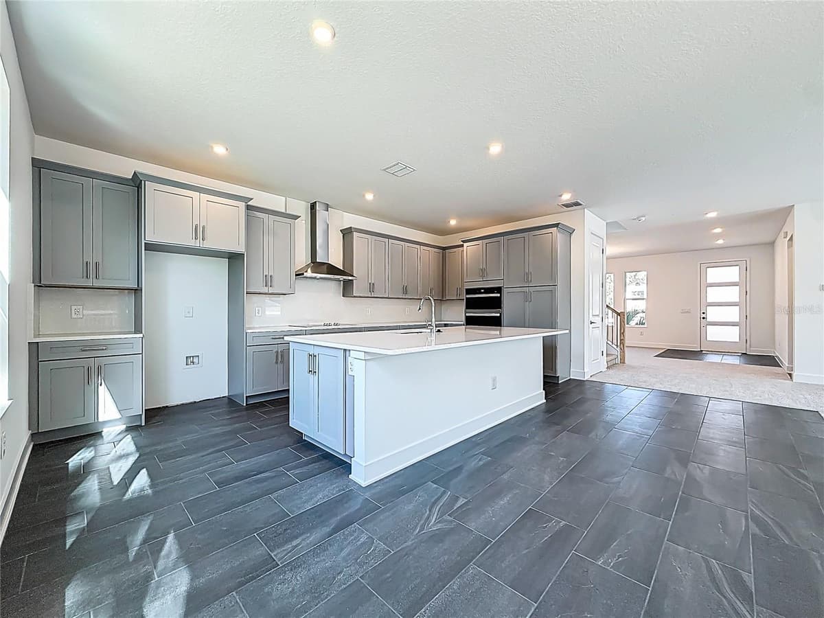 4732 WALLCRAFT AVENUE — photo 29 of 86