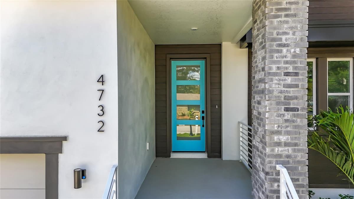 4732 WALLCRAFT AVENUE — photo 2 of 86