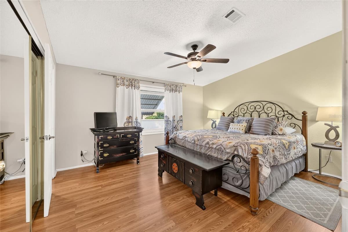 1215 PANAMA PLACE — photo 21 of 50