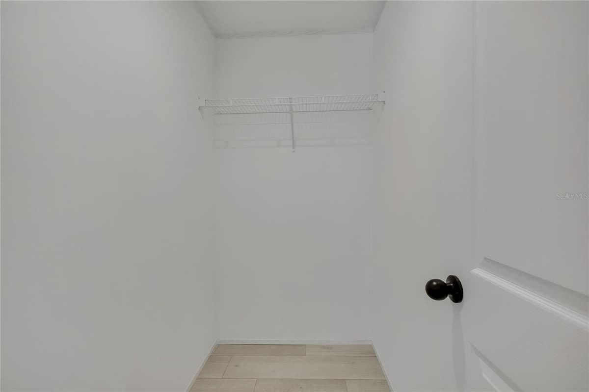 5611 ROCHELLE STREET — photo 37 of 56