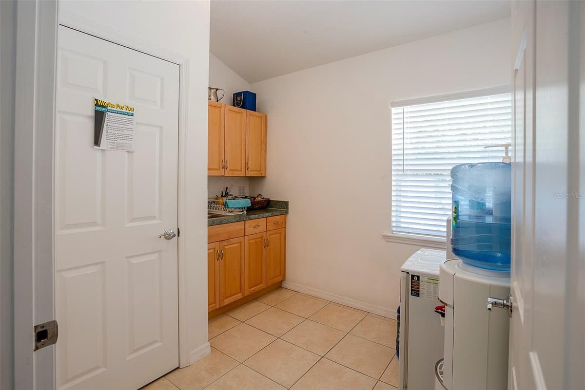 310 WILDWOOD WAY — photo 10 of 14