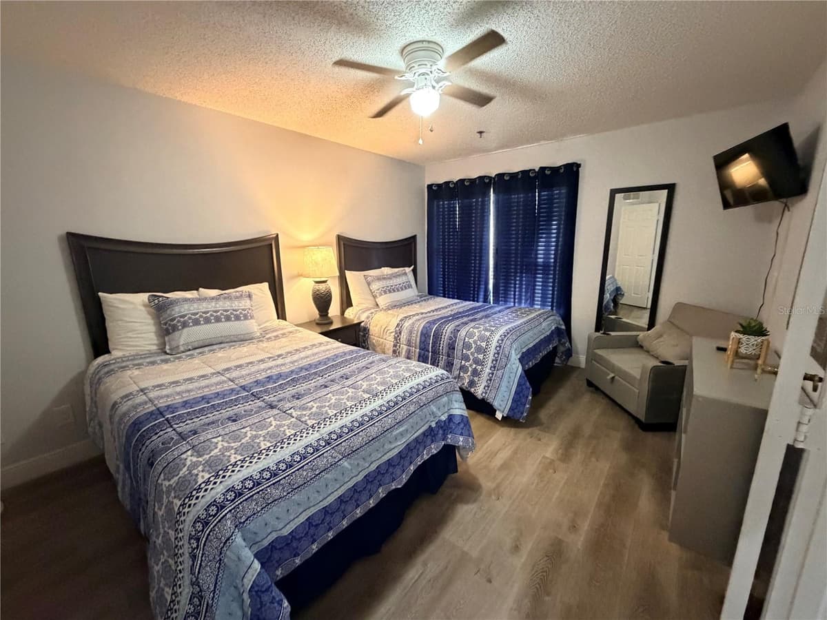 3100 PARKWAY BOULEVARD — photo 10 of 21
