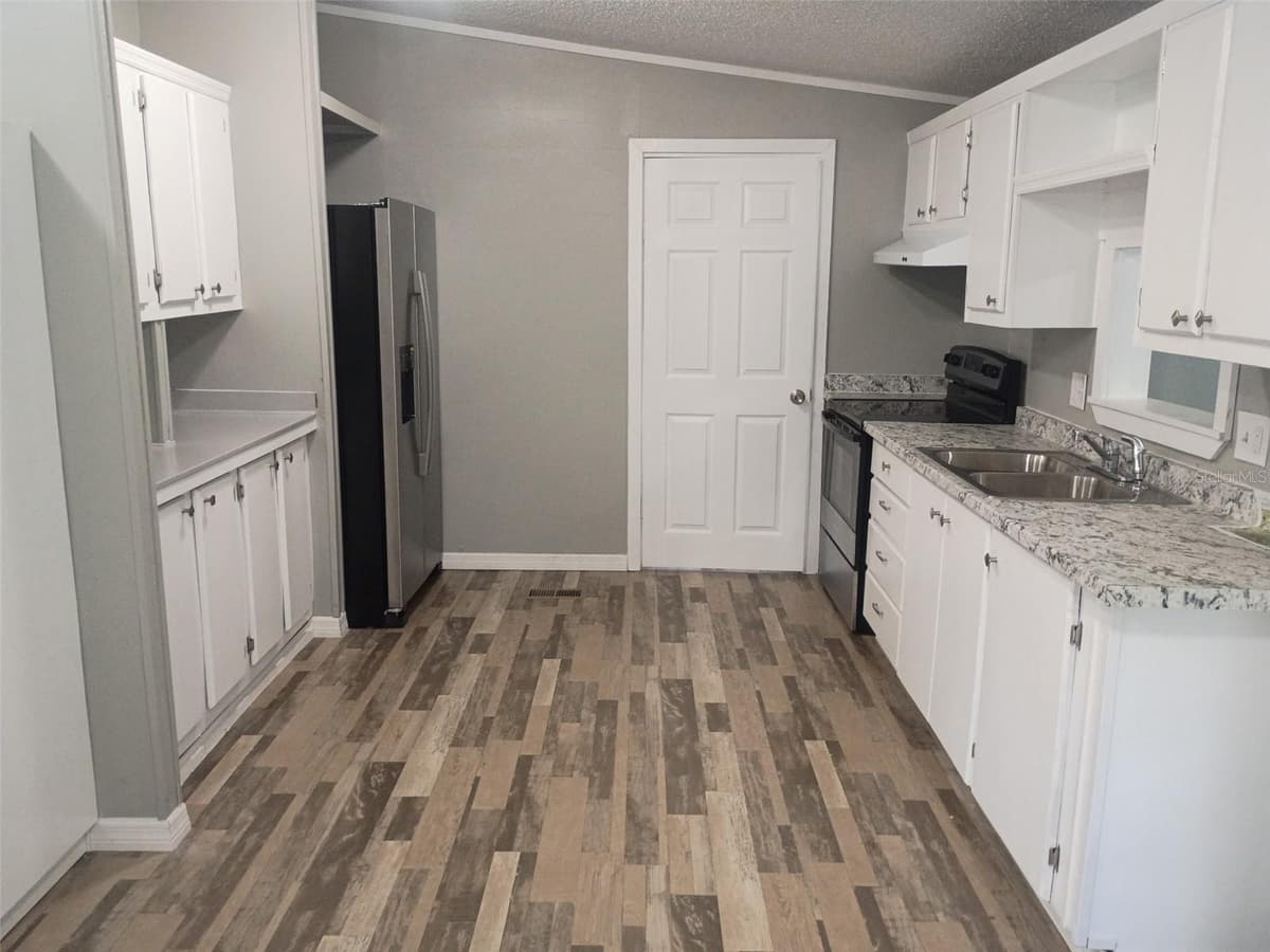 861 SADDLEWOOD BOULEVARD — photo 3 of 22
