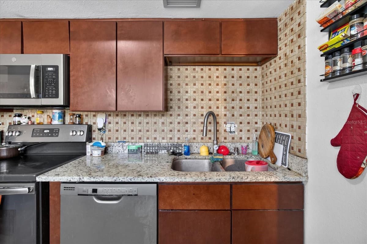 10538 AGATE COURT — photo 18 of 57