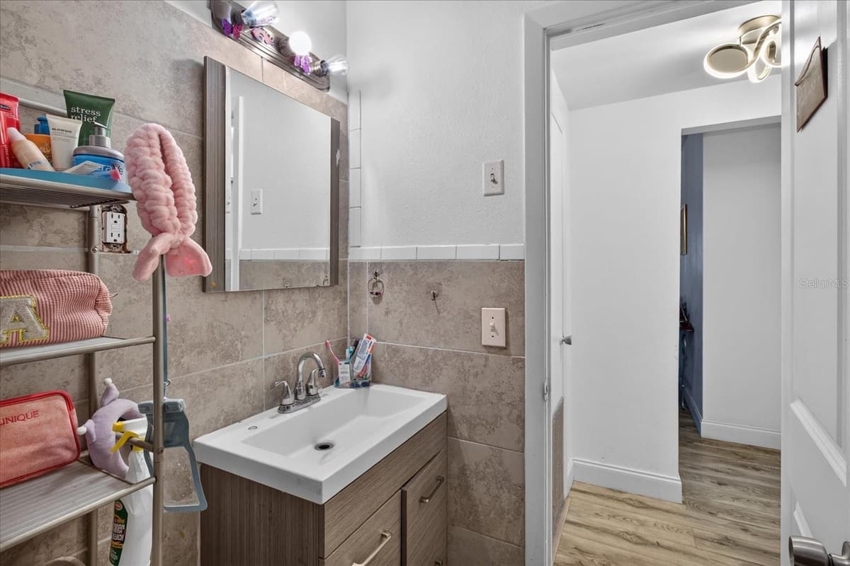 10538 AGATE COURT — photo 31 of 57