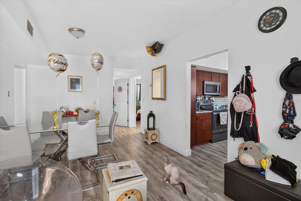 10538 AGATE COURT — photo 12 of 57