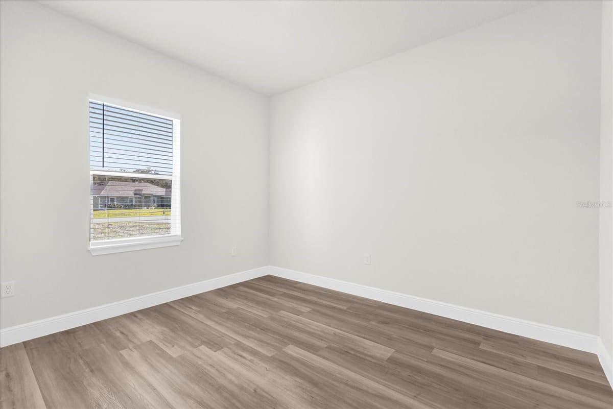 13592 40 CIRCLE — photo 16 of 32