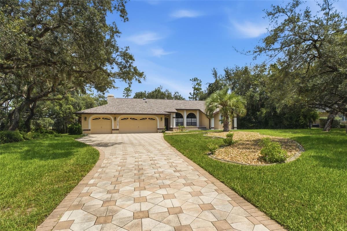10307 WATERS EDGE COURT — photo 2 of 46