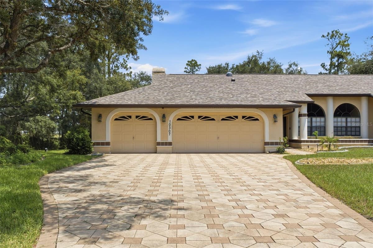 10307 WATERS EDGE COURT — photo 3 of 46