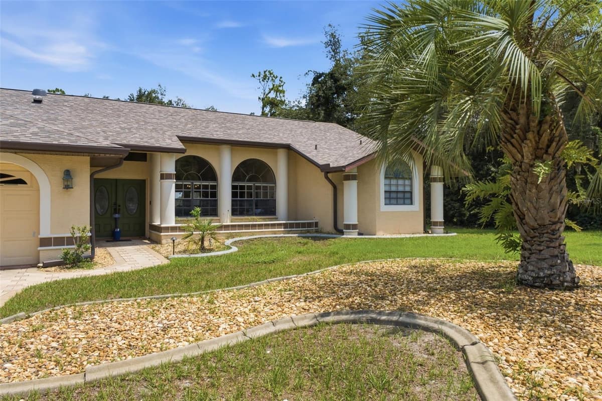 10307 WATERS EDGE COURT — photo 4 of 46
