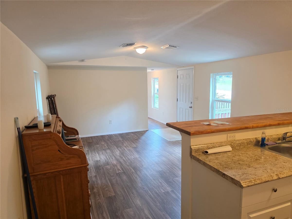6708 CHERRYWOOD COURT — photo 6 of 23