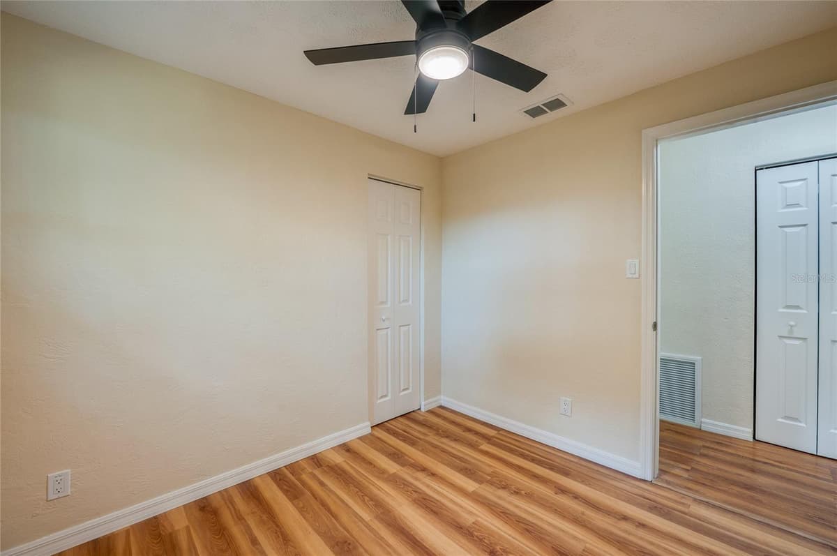 1220 LEON LANE — photo 21 of 33