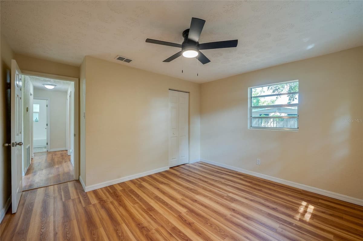 1220 LEON LANE — photo 18 of 33