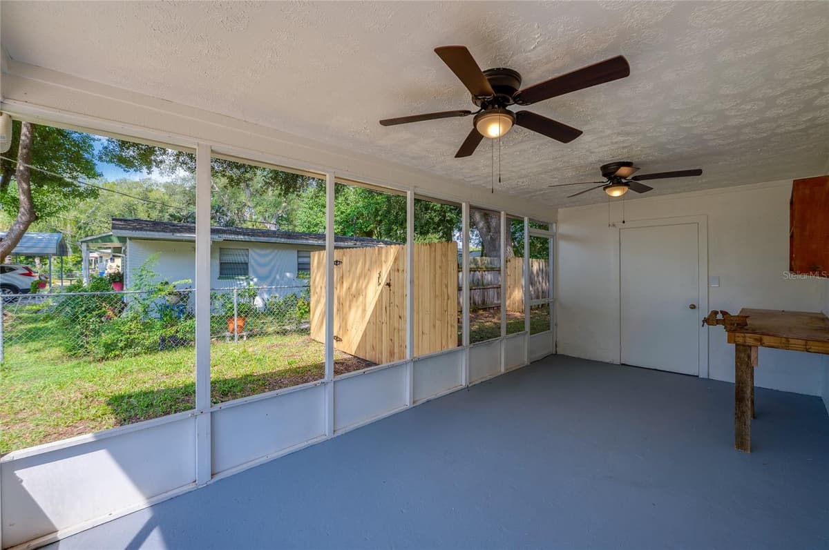 1220 LEON LANE — photo 14 of 33