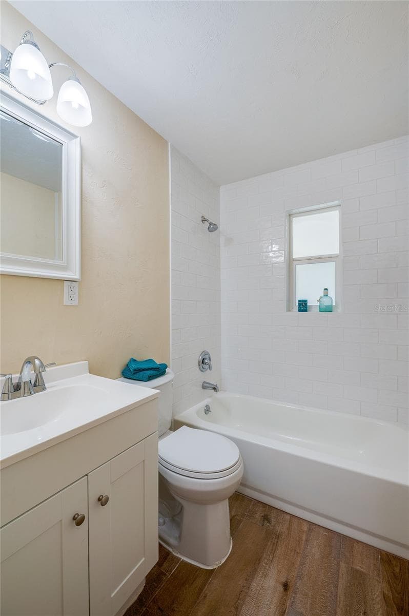 1220 LEON LANE — photo 25 of 33