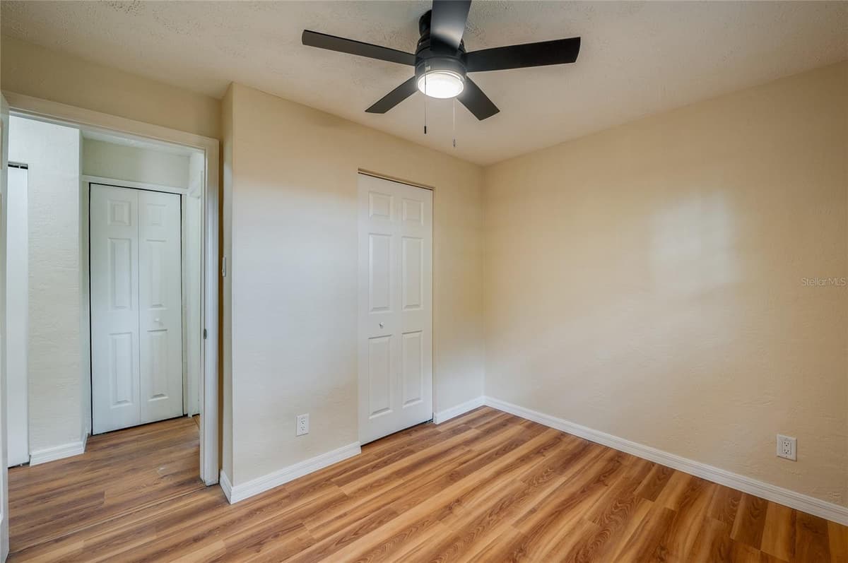 1220 LEON LANE — photo 24 of 33