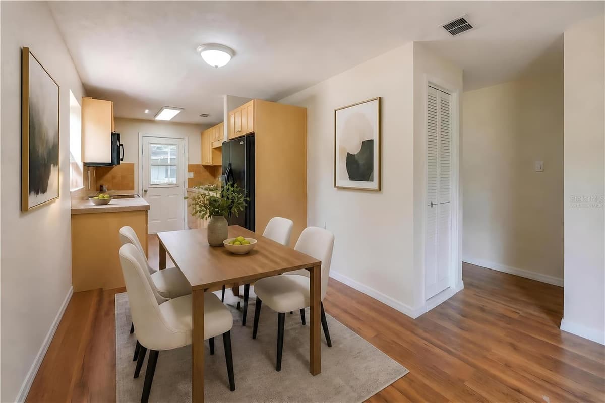 1220 LEON LANE — photo 9 of 33