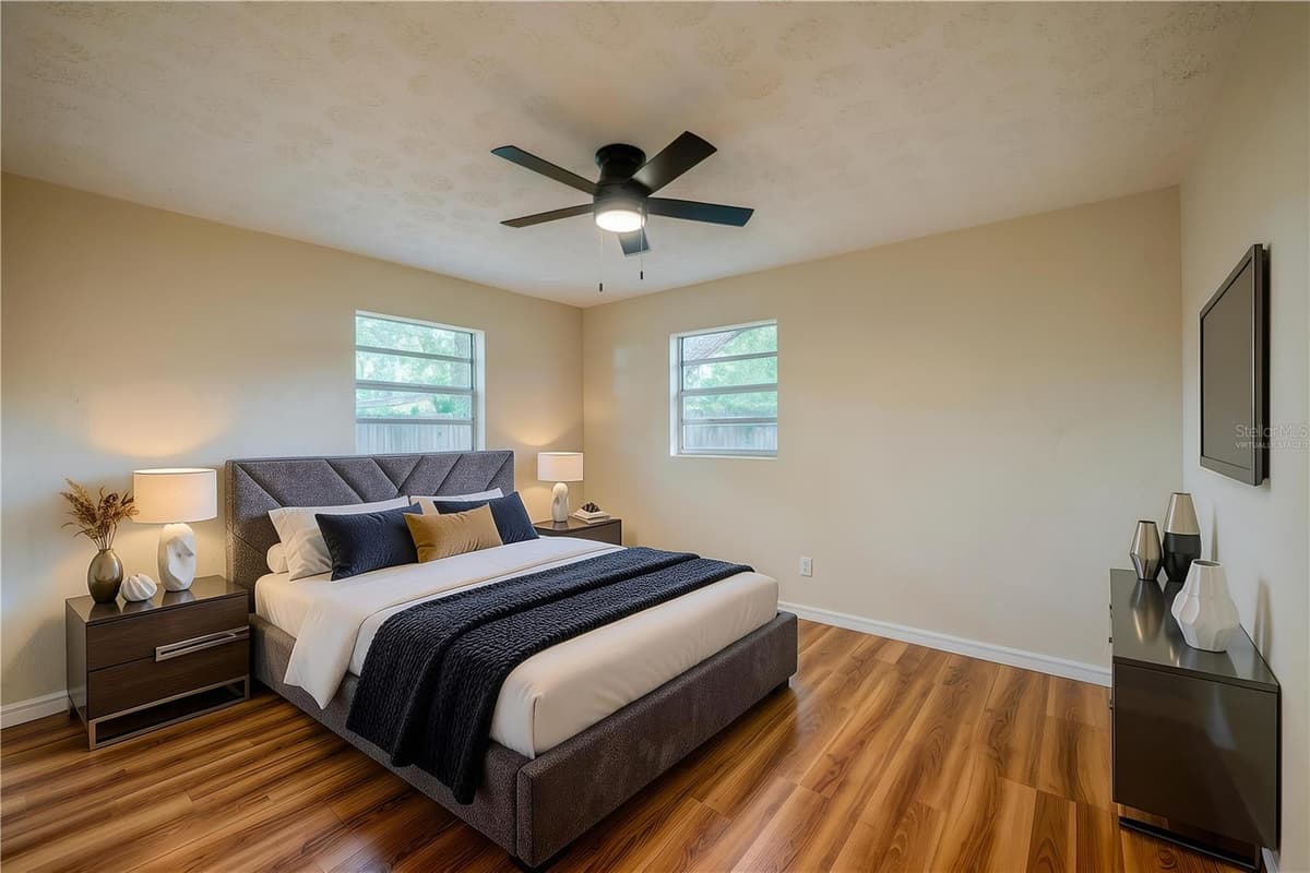 1220 LEON LANE — photo 17 of 33