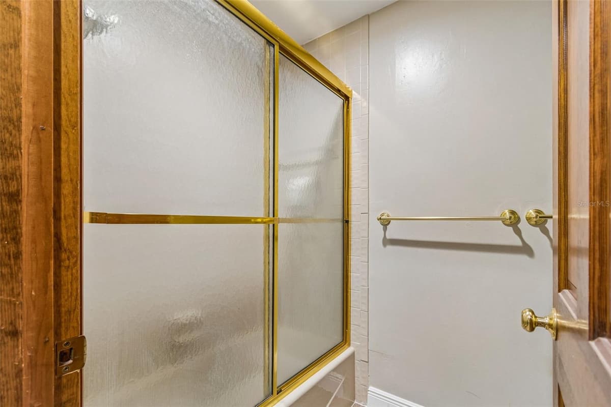 2830 COUNTRYSIDE BOULEVARD — photo 48 of 71